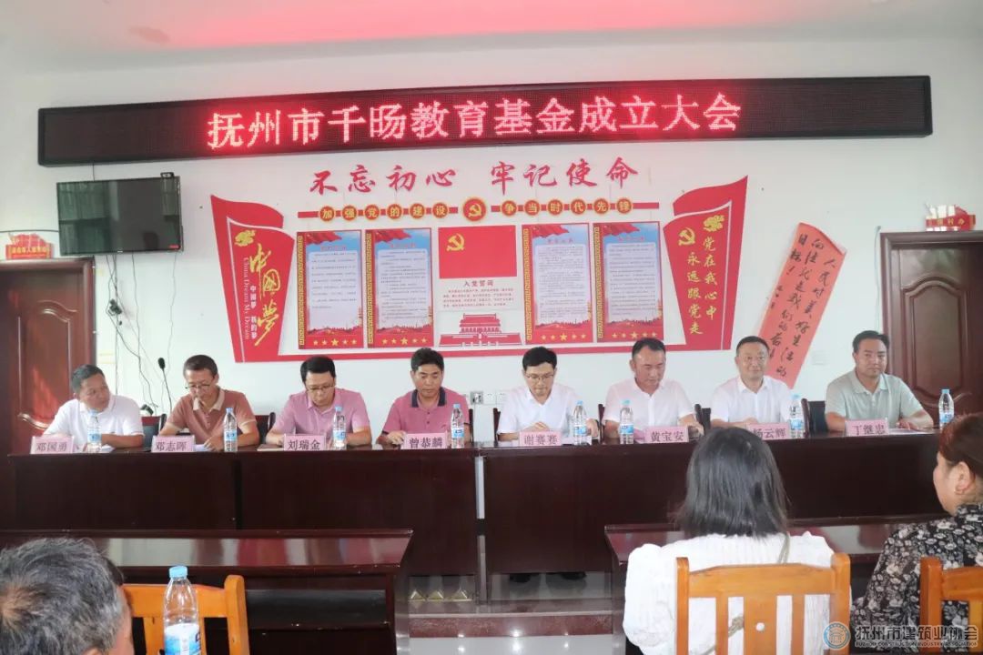 1690960470392880.jpg 640.jpg